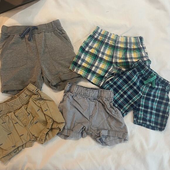 Lot of boys various brands of one-piece shirts and shorts size 12 months - Picture 6 of 11